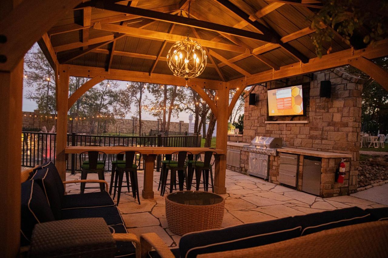 7744 Ranch Glamping Resort Όστιν Εξωτερικό φωτογραφία