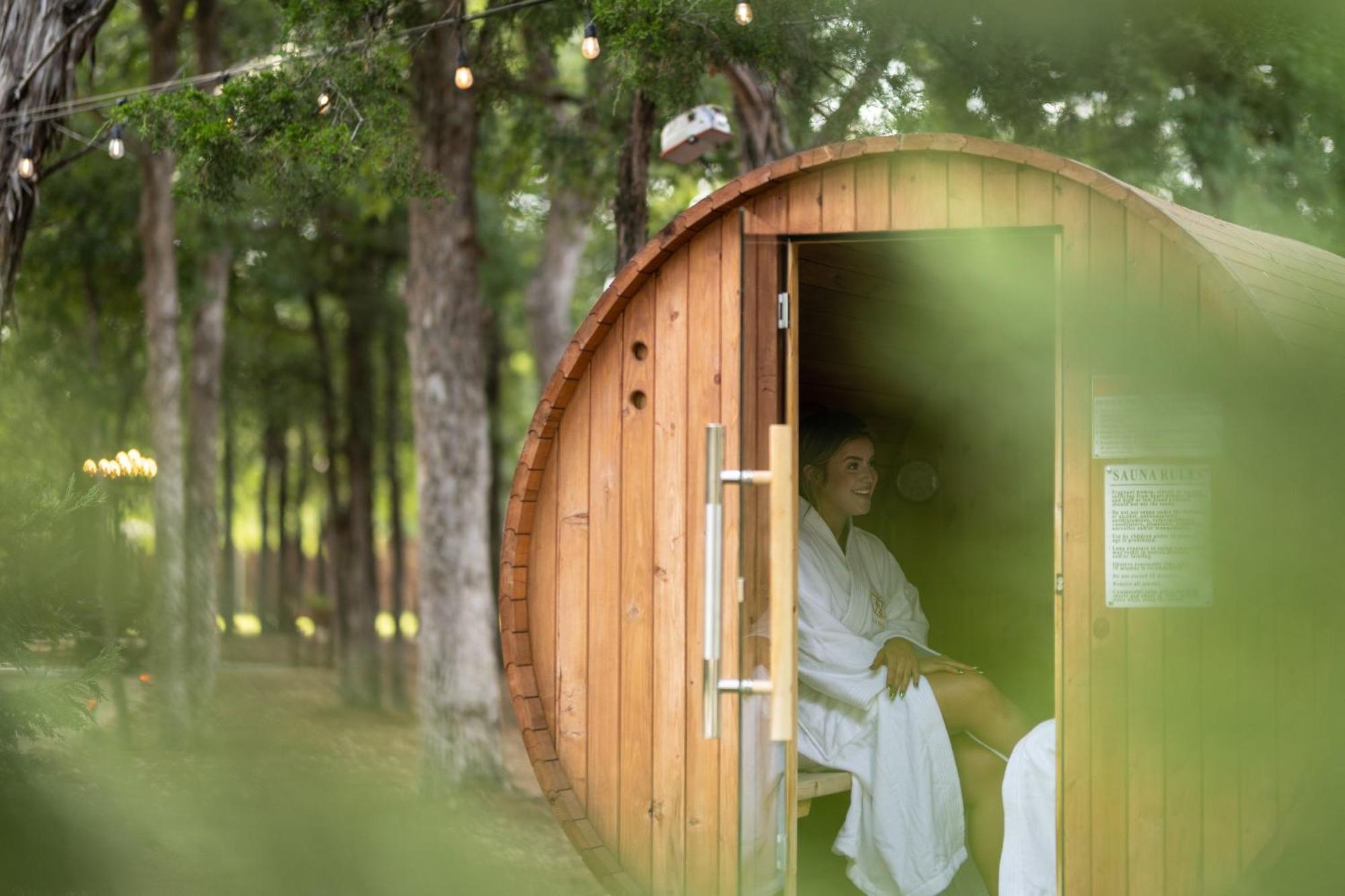7744 Ranch Glamping Resort Όστιν Εξωτερικό φωτογραφία